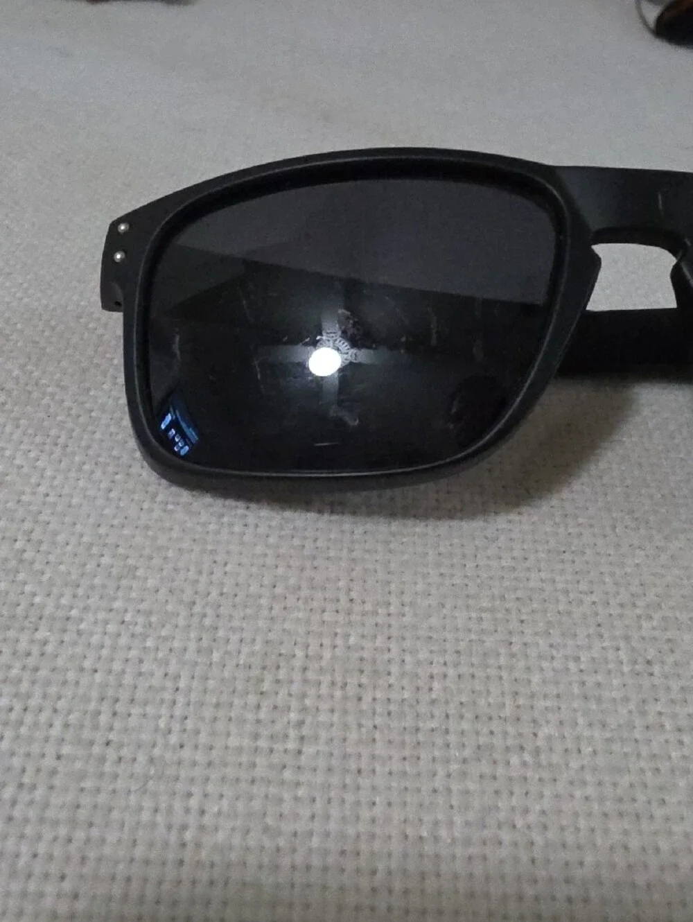 Black Plastic Rectangle Sunglasses
